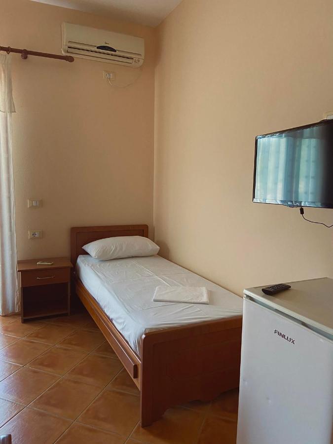 Maria Rentals Radhimë Dış mekan fotoğraf